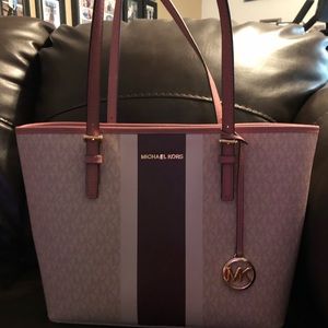 Michael Kors Jet Set Tote